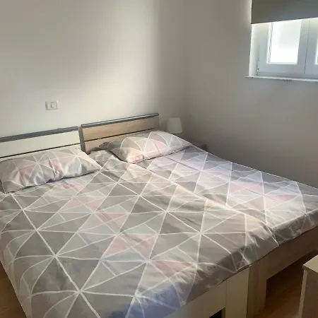 Apartma 4 Apartment