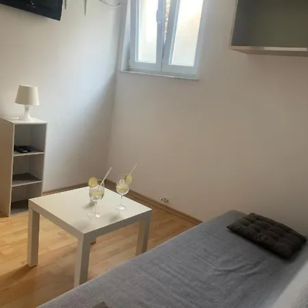 Apartma 4 아파트 포르토로즈