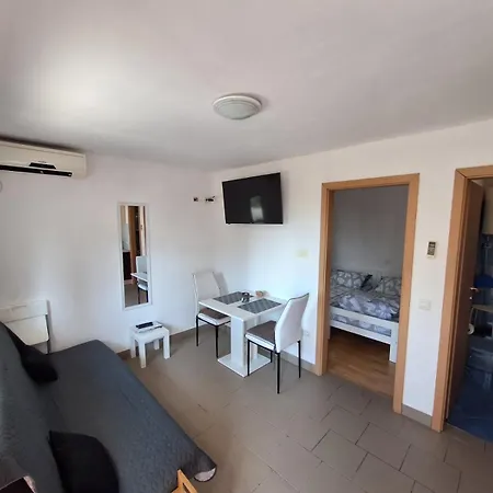Apartma 4