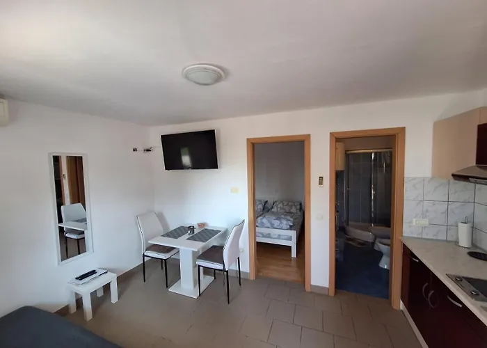 Apartma 4 * 波尔托罗